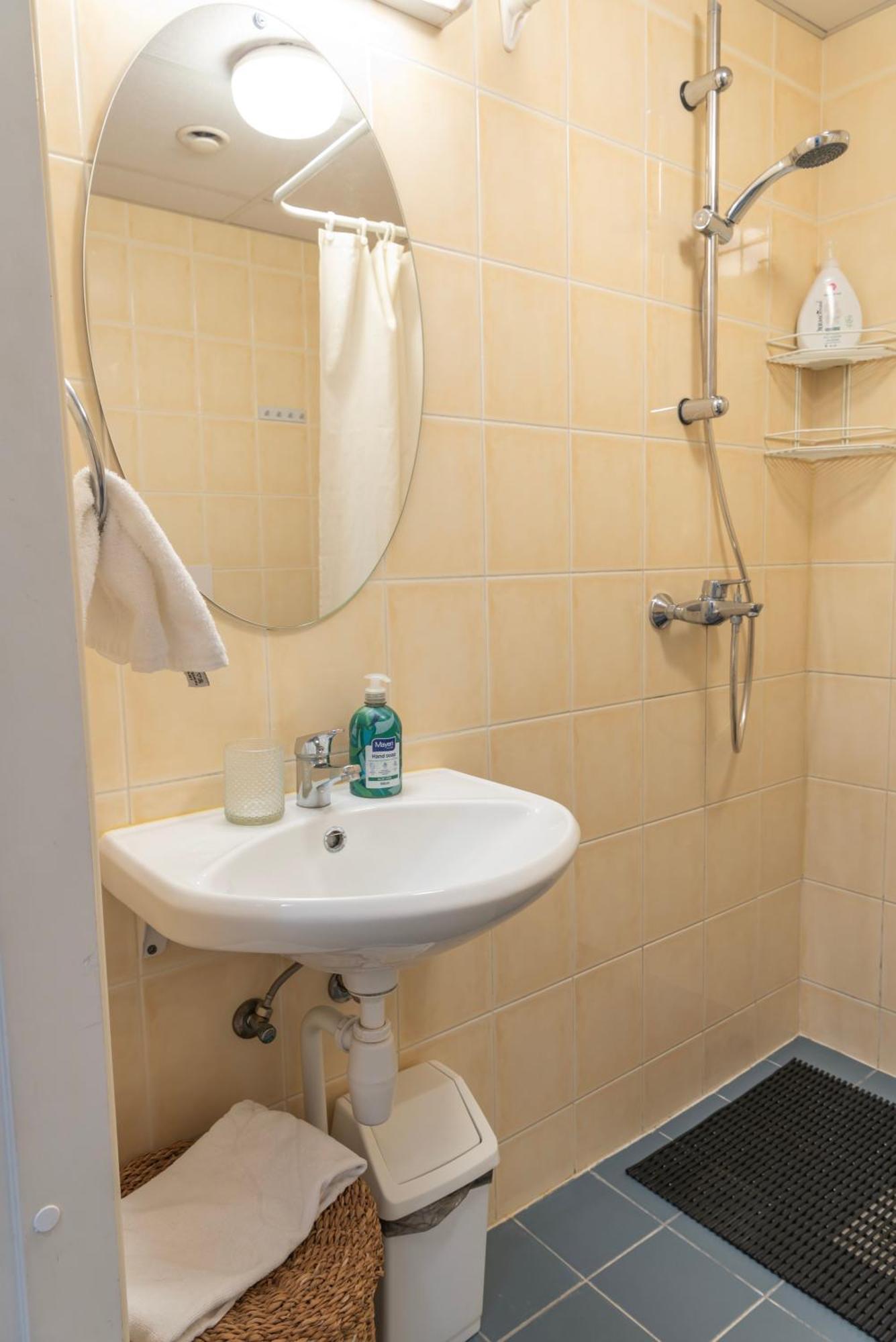 Wilde Guest Apartments Uelikooli 6 ตาร์ตู ภายนอก รูปภาพ